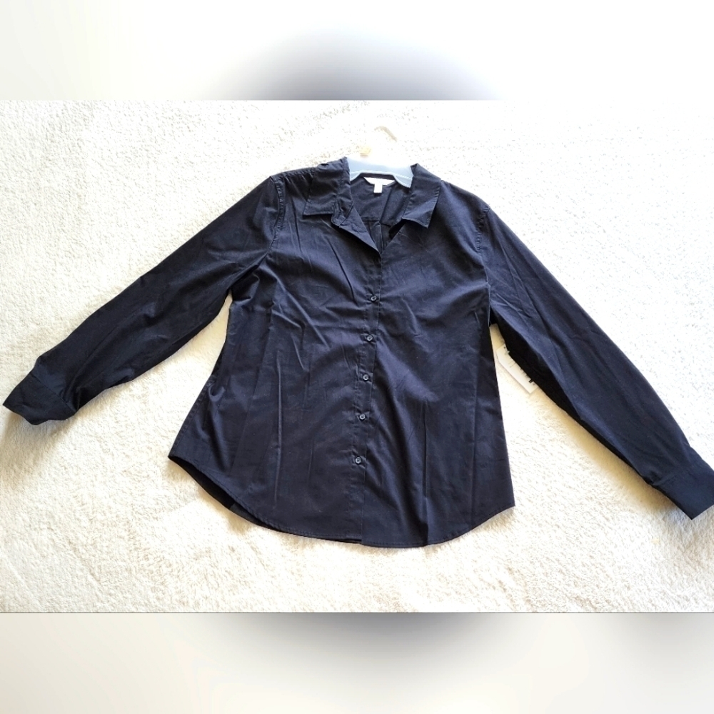 NEW with tag Women's Button Down Shirt size L